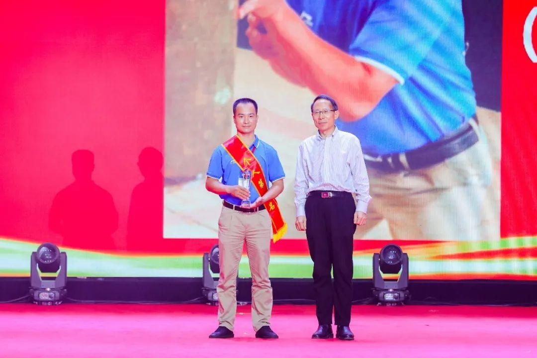 1715049779007031699.jpg 1715049779007031699.jpg